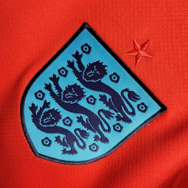 England national 2022 away image 6