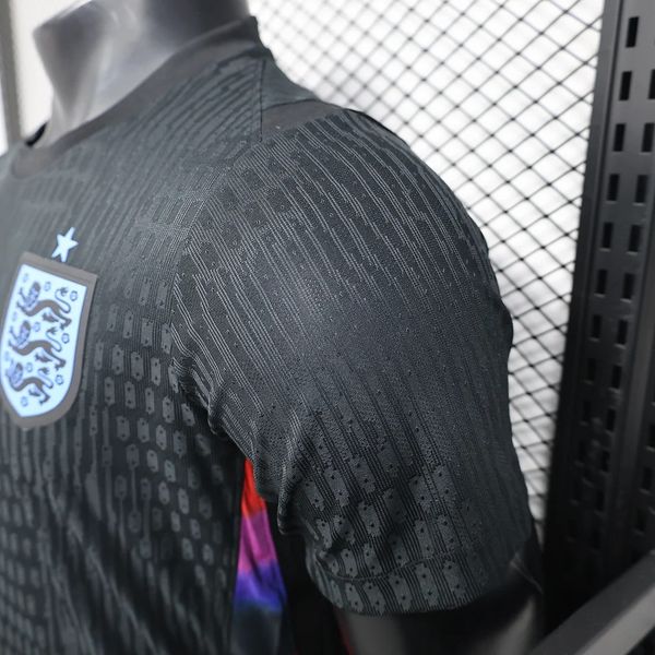 England national 2025-2026 away player image 6