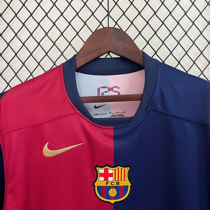 FC Barcelona 2024-2025 home image 3