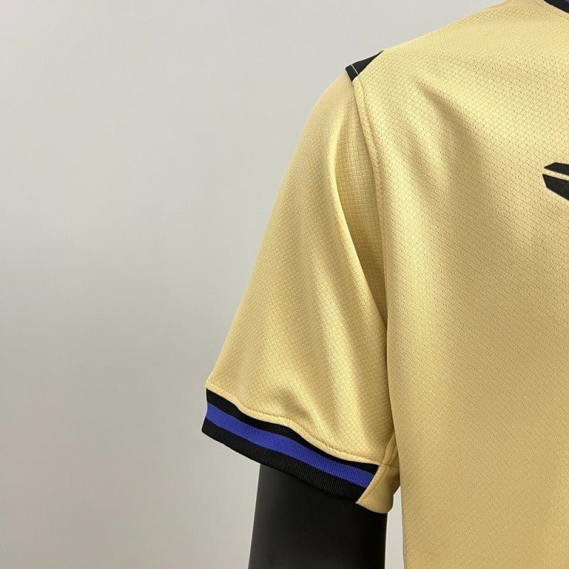FC Barcelona 2025-2026 away image 7