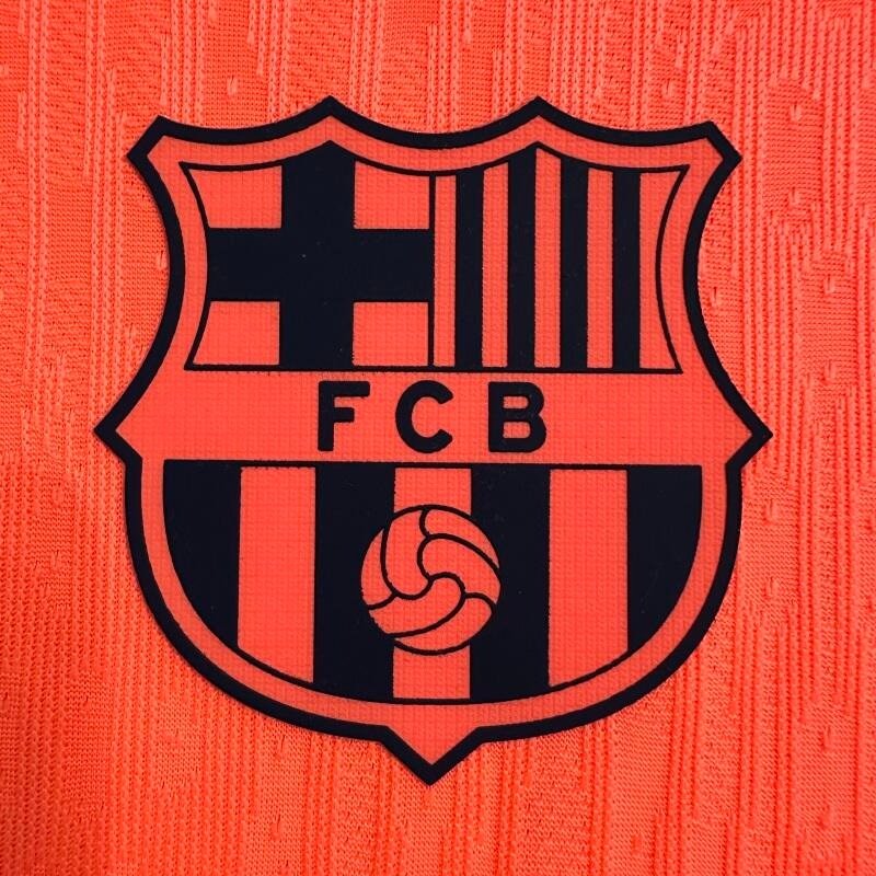 FC Barcelona 2025-2026 second away player image 5