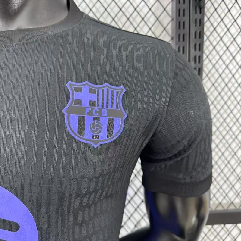 FC Barcelona 2025-2026 special edition player image 4