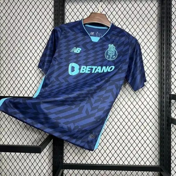 FC Porto 2024-2025 away image 3