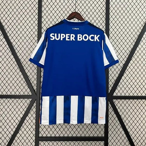 FC Porto 2024-2025 home image 2