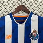 FC Porto 2024-2025 home image 3