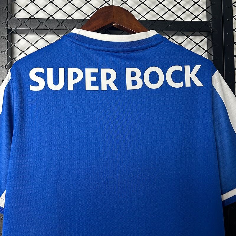 FC Porto 2025-2026 home image 4