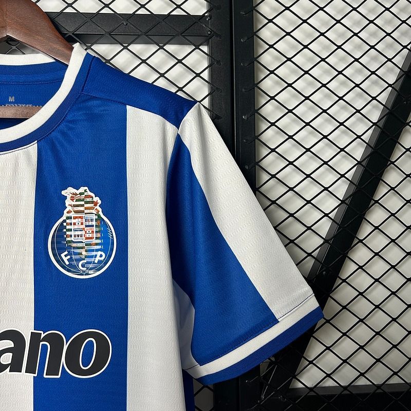 FC Porto 2025-2026 home image 6