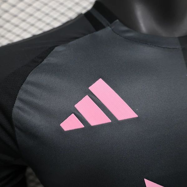 Inter Miami FC 2025-2026 away player image 5
