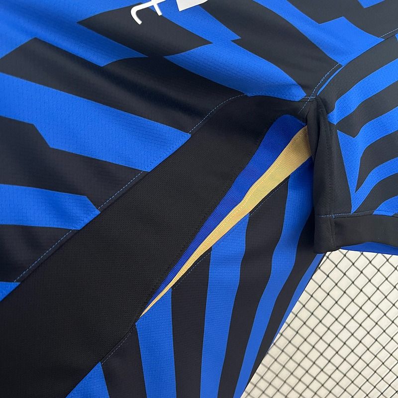 Inter Milano 2024-2025 home image 5