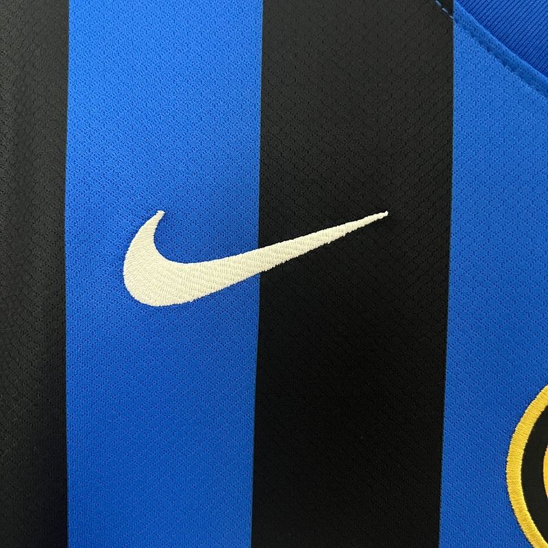 Inter Milano 2024-2025 home image 7