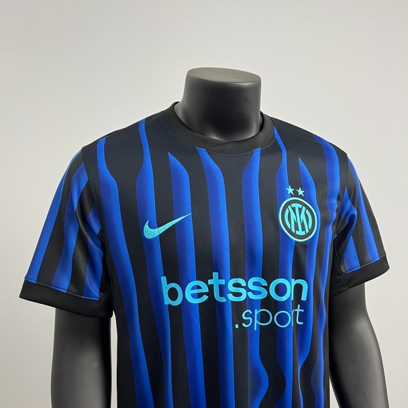Inter Milano 2025-2026 home image 4