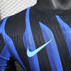 Inter Milano 2025-2026 home player image 4