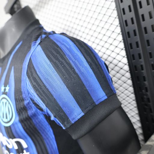 Inter Milano 2025-2026 home player image 6