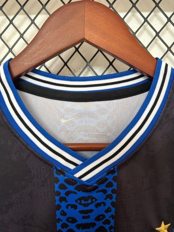 Inter Milano special edition snake image 3