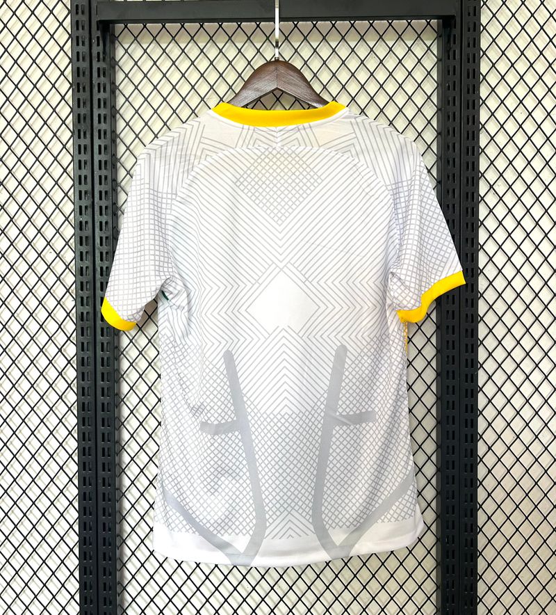 Inter Milano special edition yellow image 2