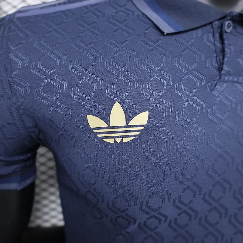 Juventus 2024-2025 away player image 3