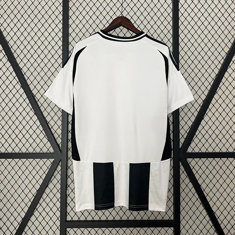 Juventus 2024-2025 home image 2