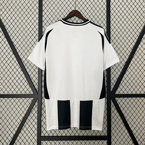 Juventus 2024-2025 home image 2