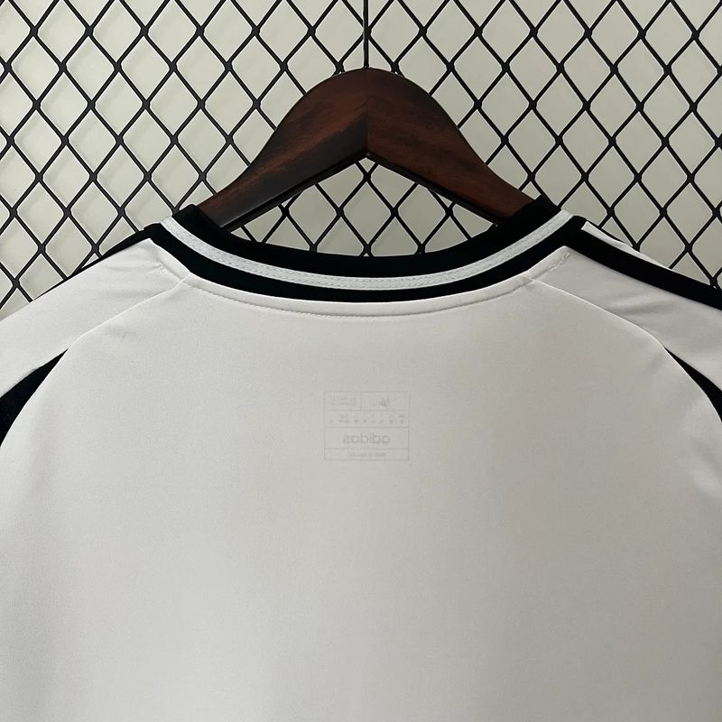 Juventus 2024-2025 home image 4