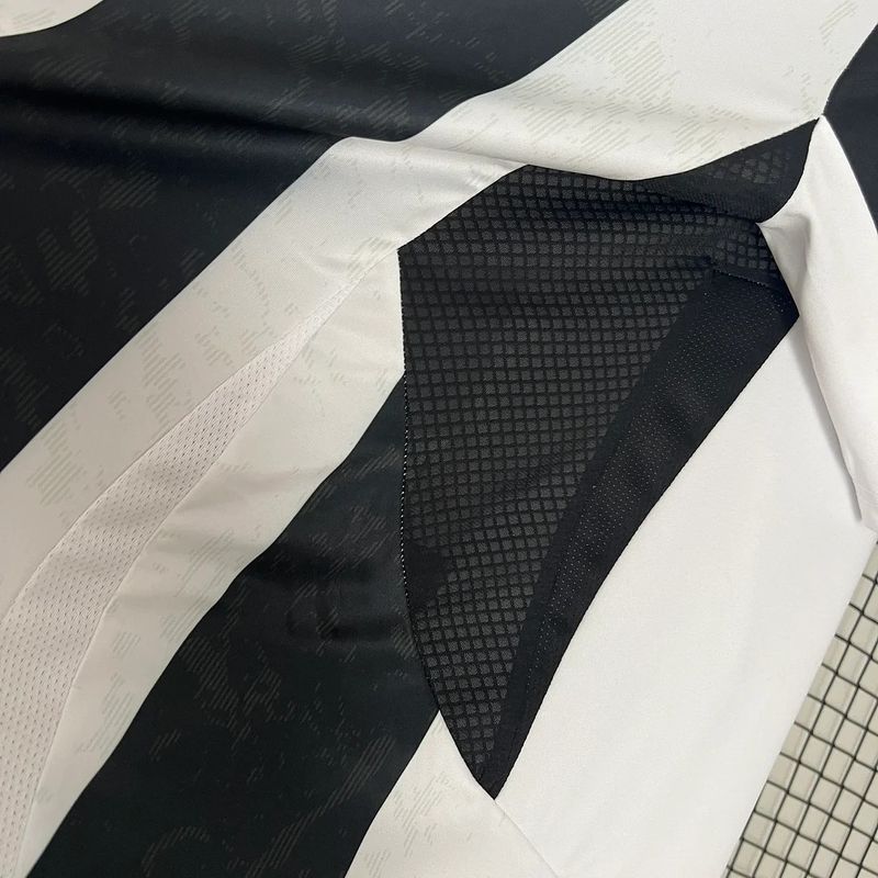 Juventus 2024-2025 home image 5