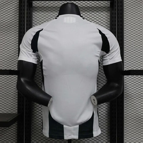 Juventus 2024-2025 home player image 2