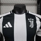 Juventus 2024-2025 home player image 3