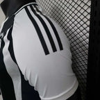 Juventus 2024-2025 home player image 4