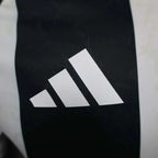 Juventus 2024-2025 home player image 7