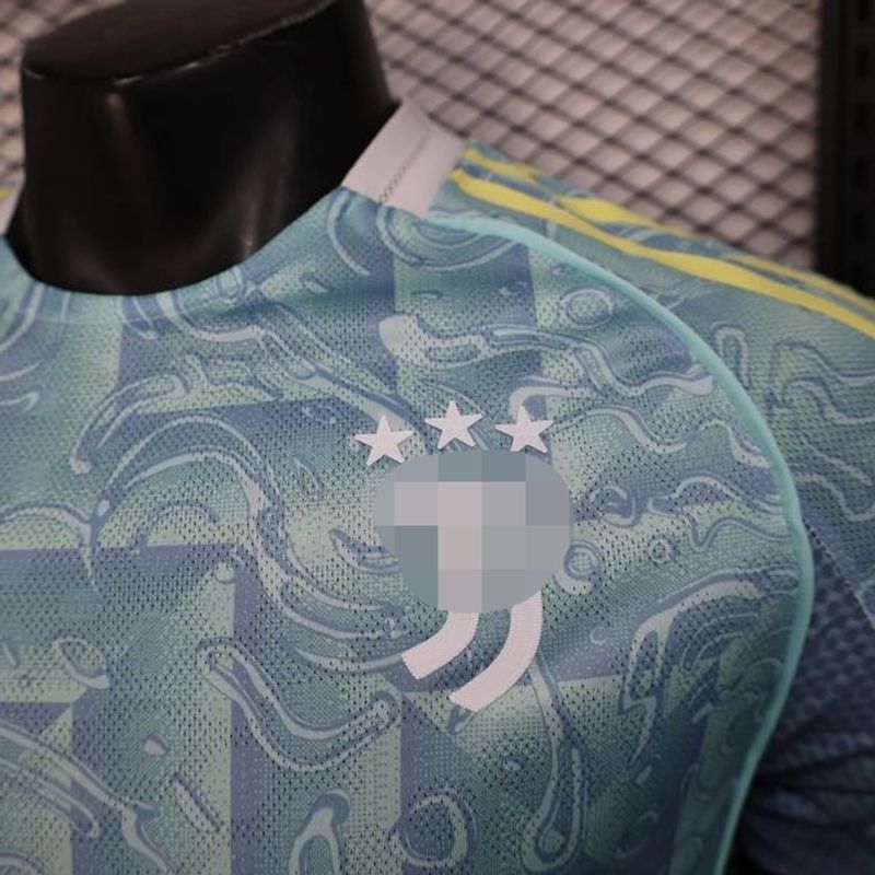Juventus 2025-2026 away player image 5