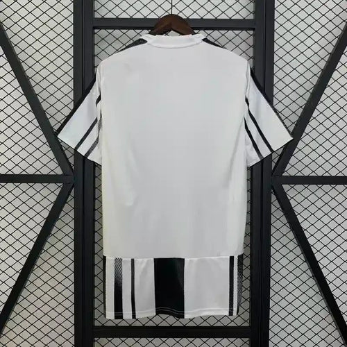 Juventus 2025-2026 home image 2