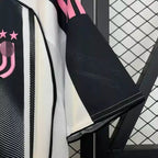 Juventus 2025-2026 home image 6