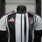 Juventus 2025-2026 home player image 3