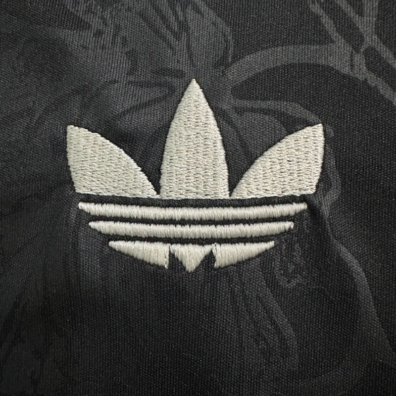 Juventus 2025-2026 second away image 6