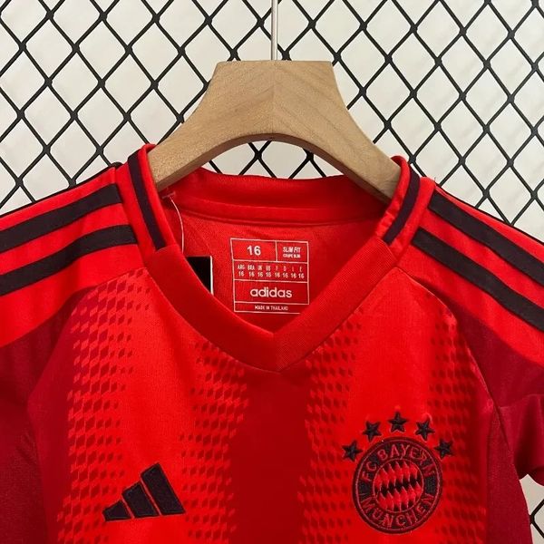 Kids Bayern M?nchen 2024-2025 home image 3