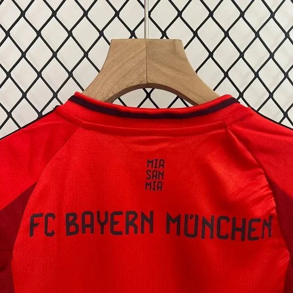 Kids Bayern M?nchen 2024-2025 home image 4