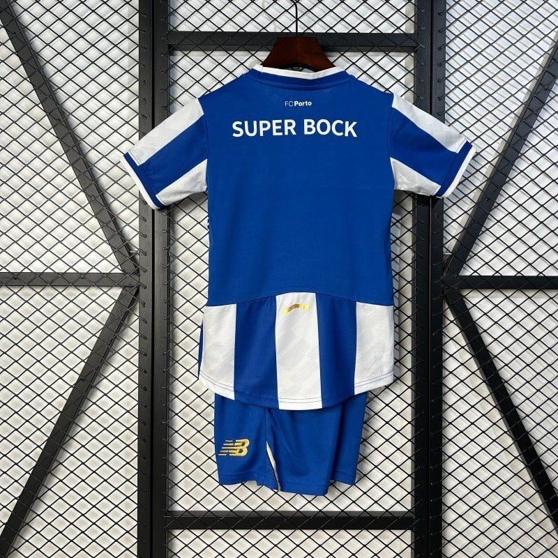 Kids FC Porto 2025-2026 home image 2