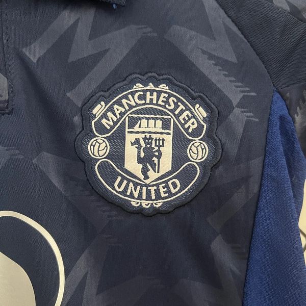 Kids Manchester United 2024-2025 away image 7