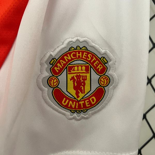 Kids Manchester United 2024-2025 home image 8