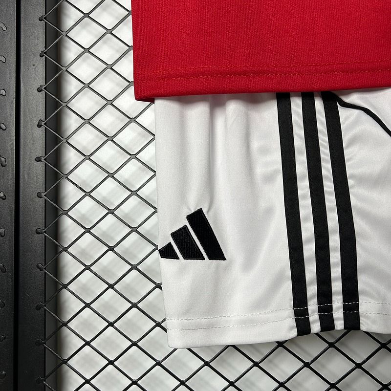 Kids Manchester United 2025-2026 home image 8