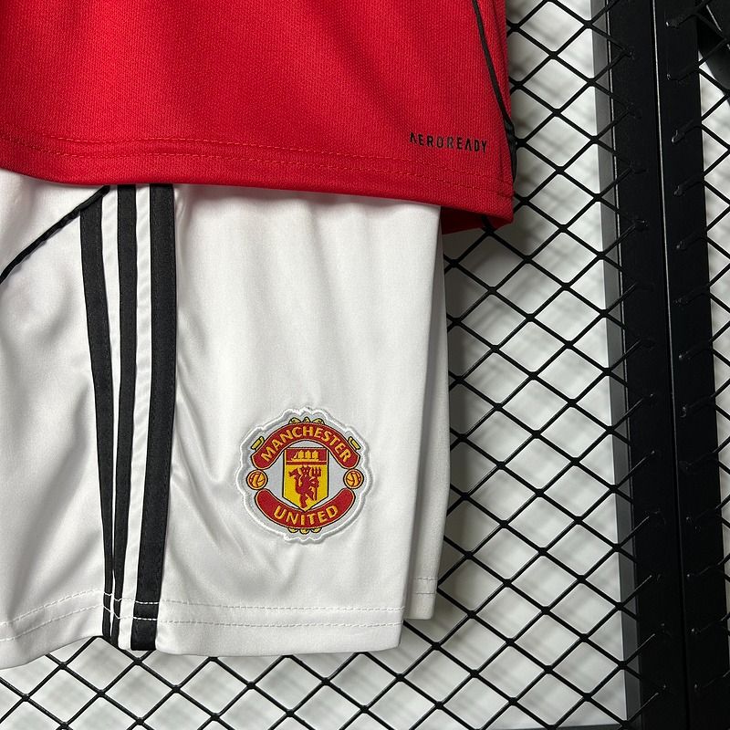 Kids Manchester United 2025-2026 home image 9