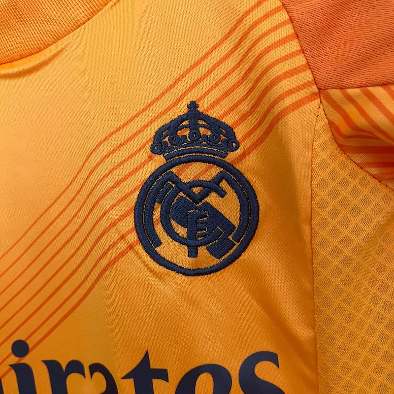 Kids Real Madrid 2024-2025 away image 5
