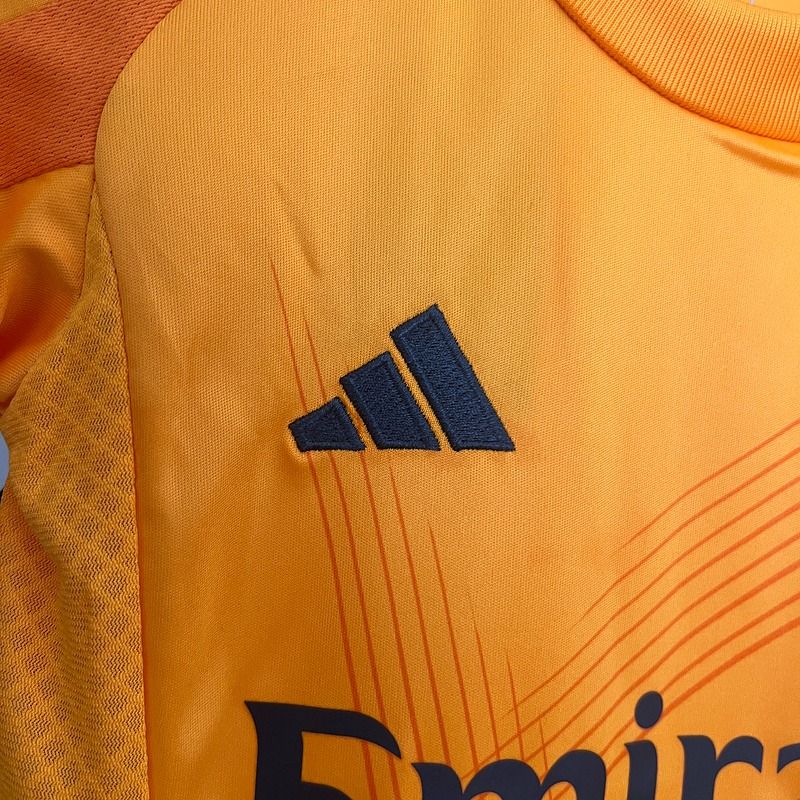 Kids Real Madrid 2024-2025 away image 6
