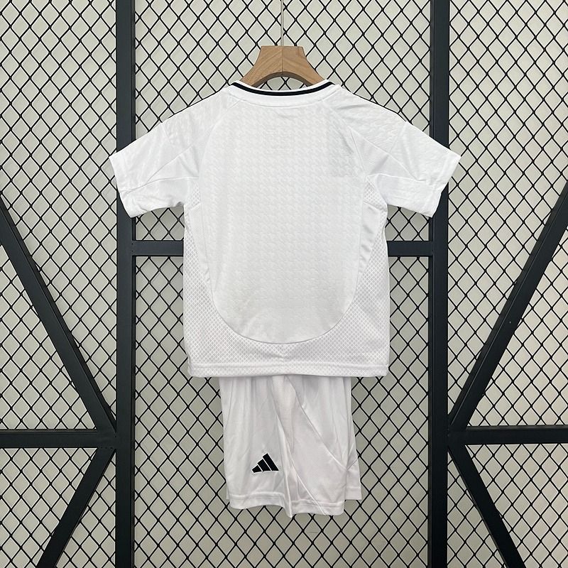 Kids Real Madrid 2024-2025 home image 2