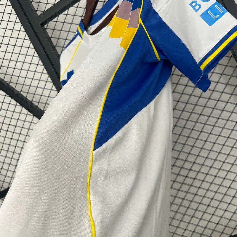 Leeds United 2025-2026 home image 6
