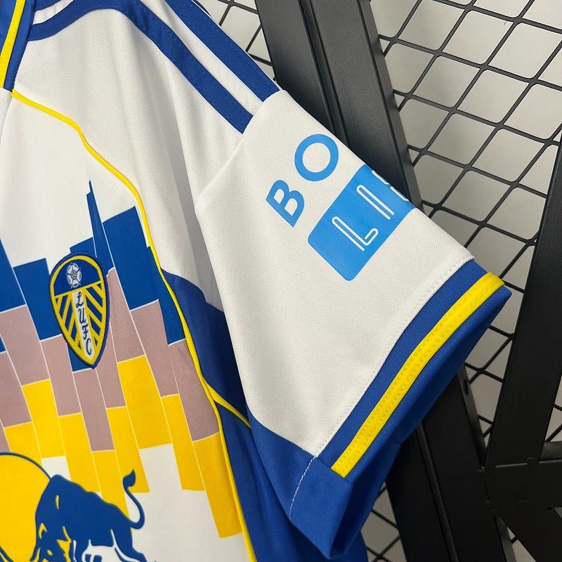 Leeds United 2025-2026 home image 7