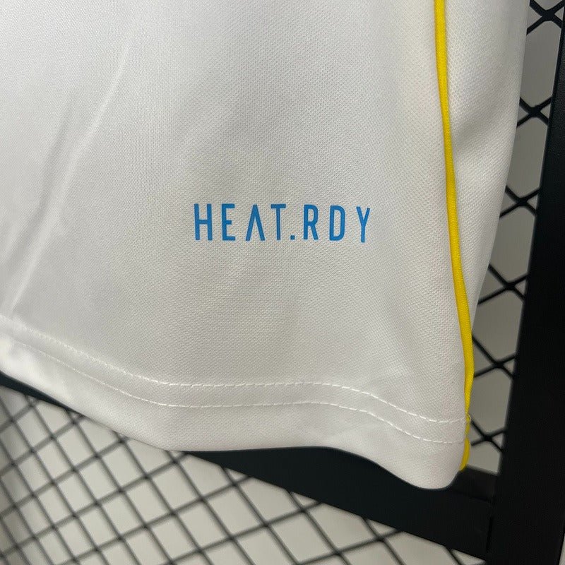 Leeds United 2025-2026 home image 10