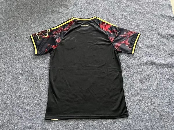 Leverkusen 2025-2026 home image 2