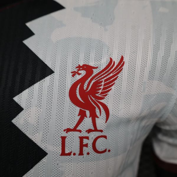 Liverpool FC 2024-2025 Special Edition image 5