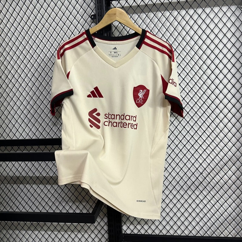 Liverpool FC 2025-2026 away image 3