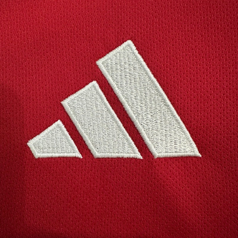 Liverpool FC 2025-2026 home image 8